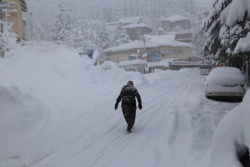 Konya Mayıs ayında kar yağışıyla kışı yaşayacak 4